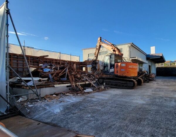 富山市の解体工事屋EIKI Inc. 木造+S造