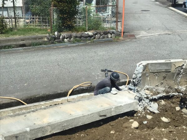 ブロック塀の解体工事１