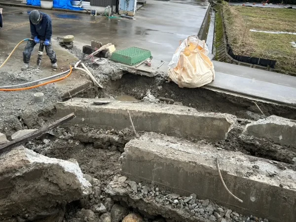 基礎の解体撤去１