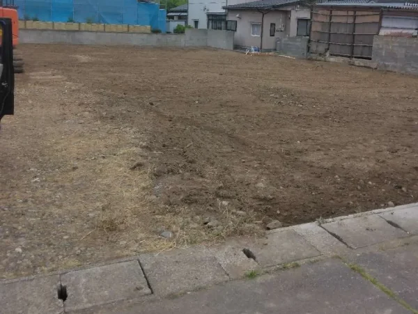 解体が済み、更地ができました。