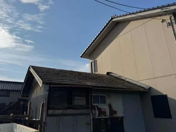 解体前の納屋