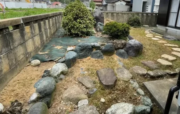 外構を解体する前の庭