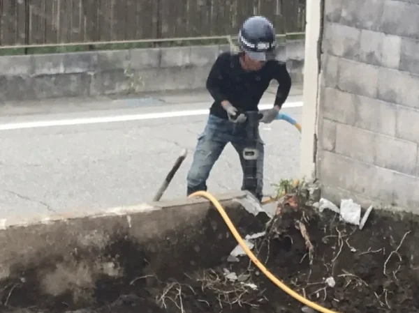 境界の斫り