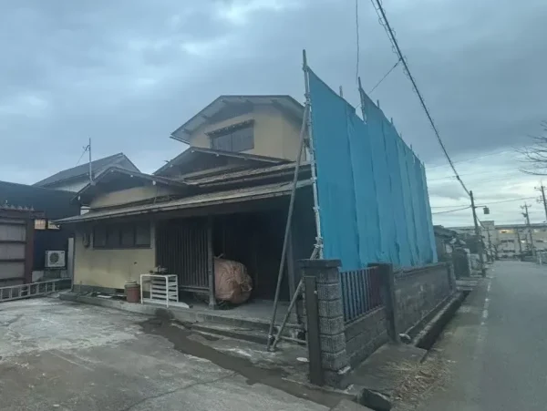 解体前の木造住宅