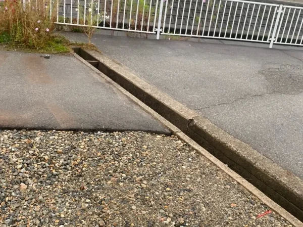 斫り前の排水溝