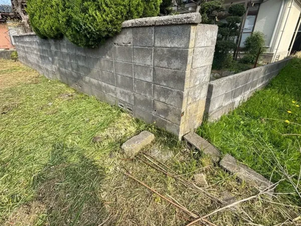 解体前のブロック塀