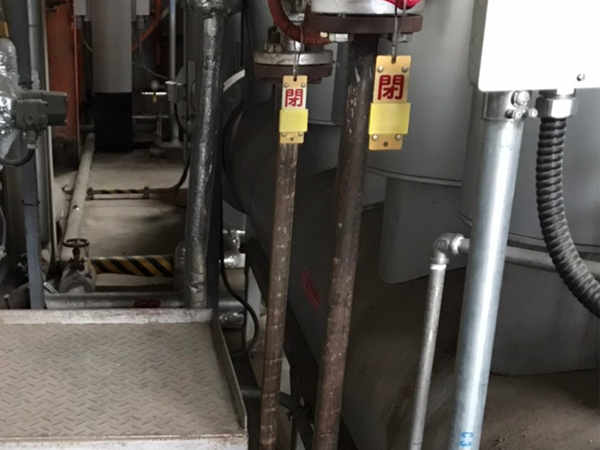 除去後の配管保温材