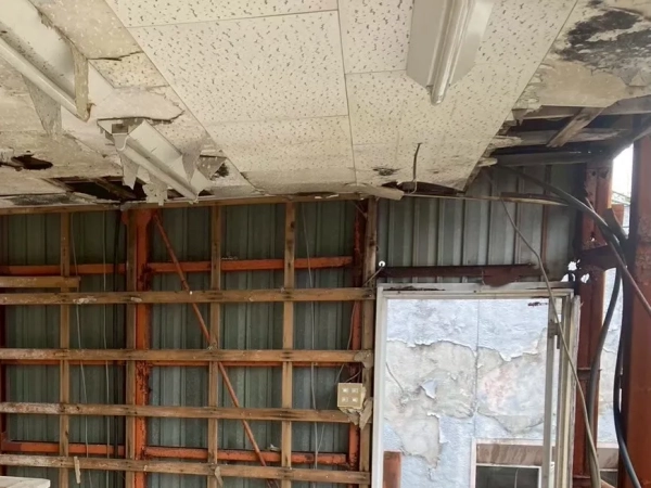 富山の株式会社エイキ　ジプトーン天井材とアスベストの関係　過去の事例写真