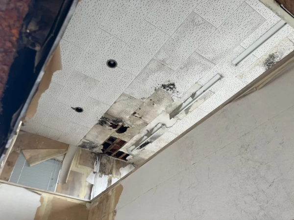 富山の株式会社エイキ　ジプトーン天井材とアスベストの関係　過去の事例写真