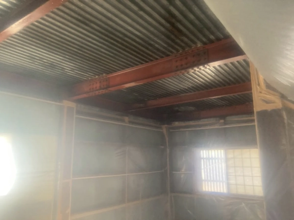 富山の株式会社エイキ 高岡市での住宅アスベスト除去 除去後の天井