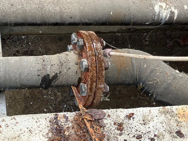 配管のフランジ