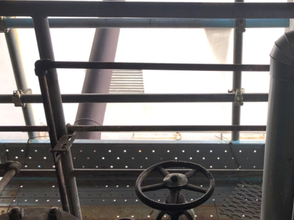 アスベスト除去後の配管