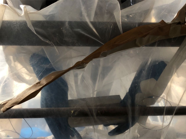 グローブバッグ工法による除去