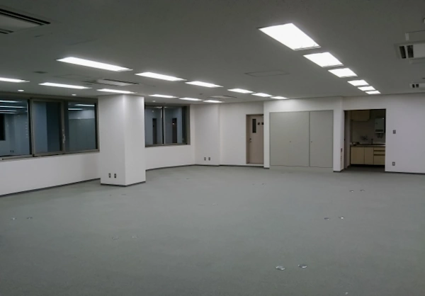 ビルのテナントの様子