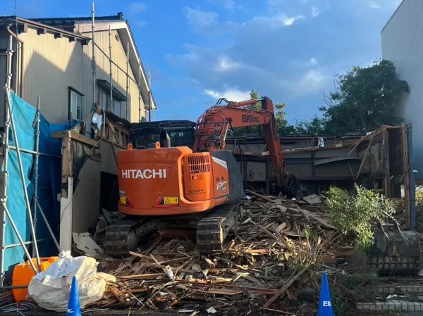解体が進んでいます。