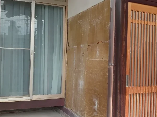 富山の株式会社エイキ 外壁の解体工事 解体後