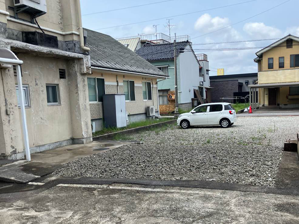 付属棟の解体が終わり、更地となった状態。