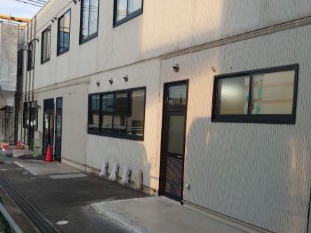 富山市の株式会社エイキ　サンルーム解体工事後