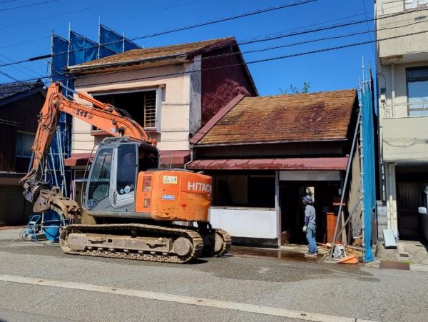 富山市の解体工事屋 株式会社エイキ 富山市の木造住宅の解体工事 解体工事前